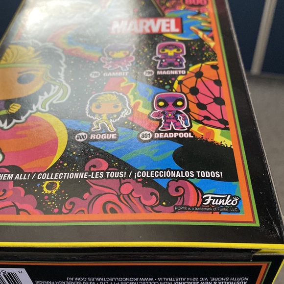 Marvel Blacklight Gambit, Rogue, Magneto, + Black Panther Funko Pops with XL Tee - Picture 11 of 12